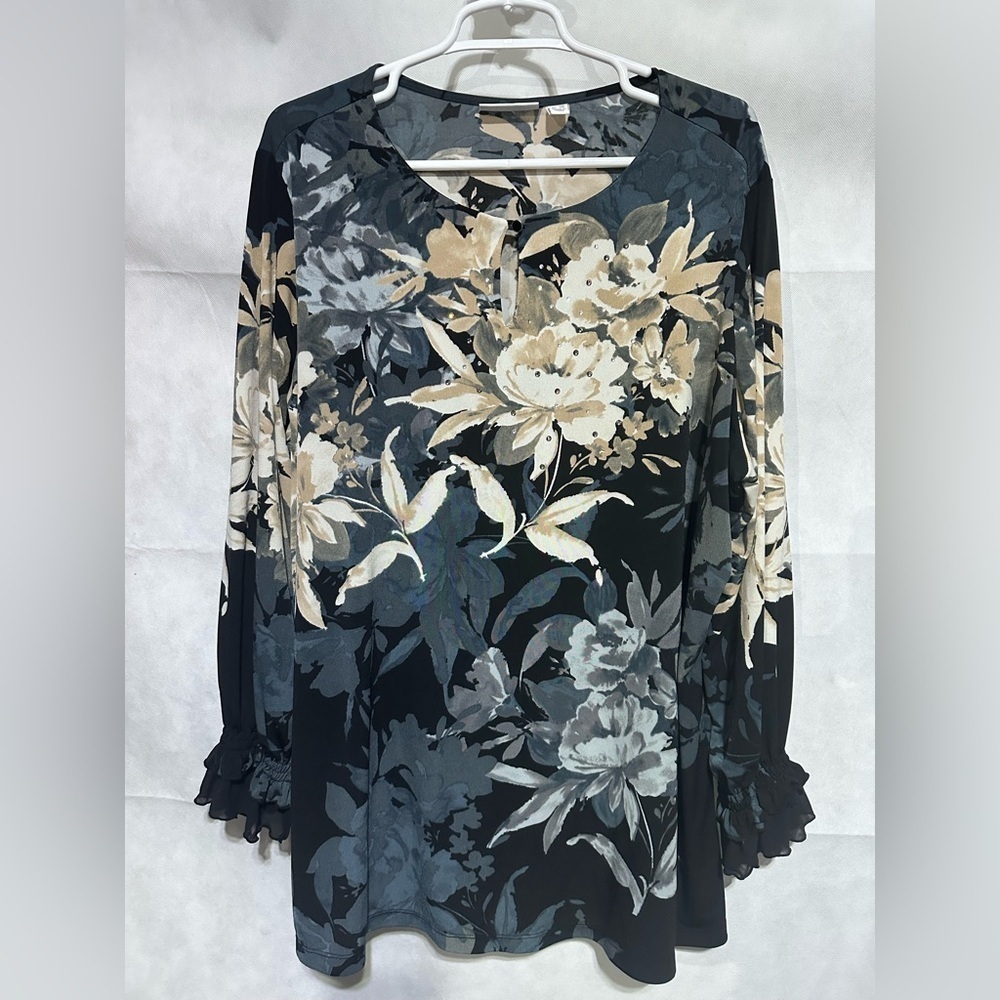 Susan Graver Top Womens 2X Liquid Knit Ruffle Sleeve Dark Floral Embellished EUC